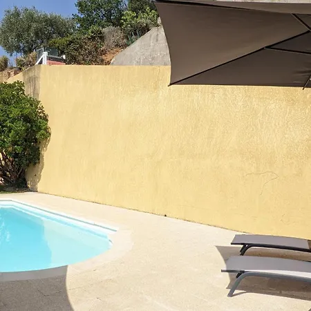 Appartement 3 Pieces Dans Avec Piscine *