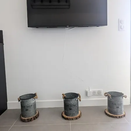 Apartment 3 Pieces Dans Avec Piscine